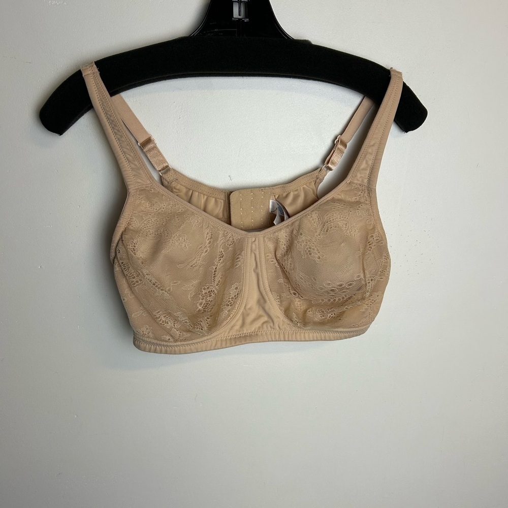 Fundamentals Elegant Lace Beige Bra Size‎ 42B Beige Tan Womens Feminine